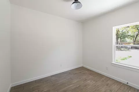 Bedroom - 6136 Apache Dr, Mabank, TX 75156 photo 3 of 4