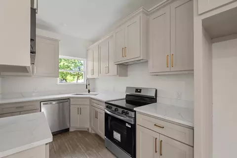 Kitchen - 6136 Apache Dr, Mabank, TX 75156 photo 1 of 3