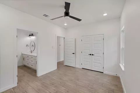 Bedroom - 6136 Apache Dr, Mabank, TX 75156 photo 2 of 4