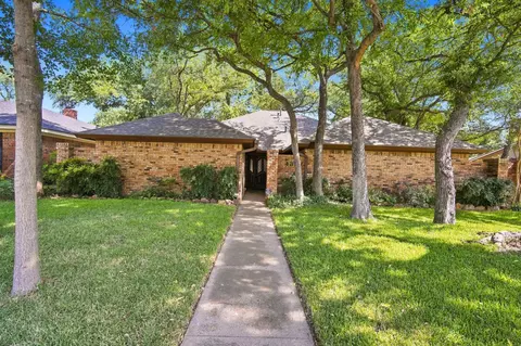 4307 Churchwood Dr, Arlington, TX 76016