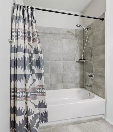 Bath - 9012 Conroe Dr, Argyle, TX 76226 photo 6 of 6
