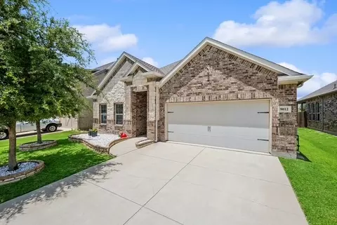 9012 Conroe Dr, Argyle, TX 76226