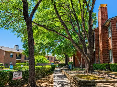 3257 Donnelly Cir #604, Fort Worth, TX 76107