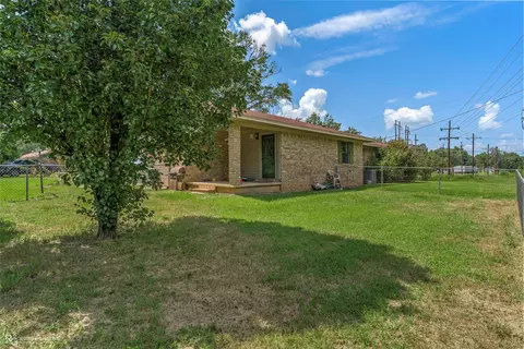 Exterior - 233 Allen Dr, Minden, LA 71055 photo 5 of 10