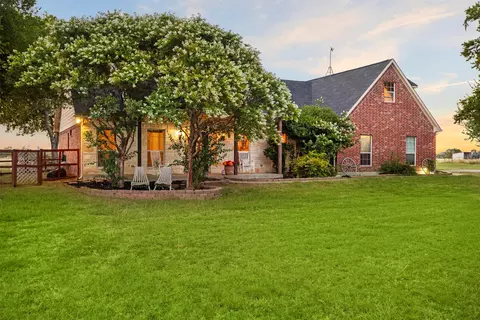 729 Bearden Rd, Waxahachie, TX 75167