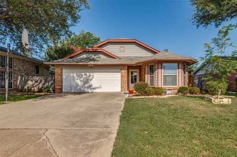 5210 Rowcrop Dr, Arlington, TX 76017