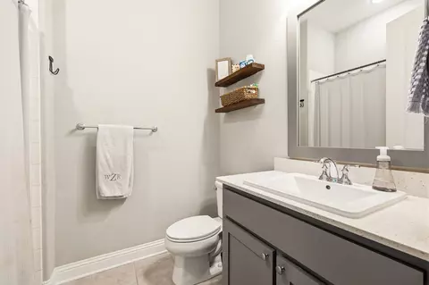 Bath - 2141 Normandy Cir, Prosper, TX 75078 photo 4 of 5