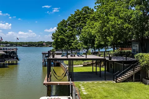 111 Hickory Creek Cir, Gun Barrel City, TX 75156