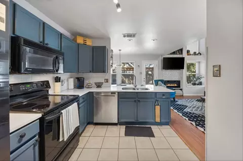 3987 Fernando Dr, Euless, TX 76040