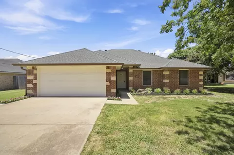 1519 Shawnee Rd, Waxahachie, TX 75165