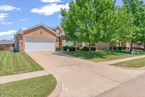 2114 Pecan Ridge Dr, Forney, TX 75126