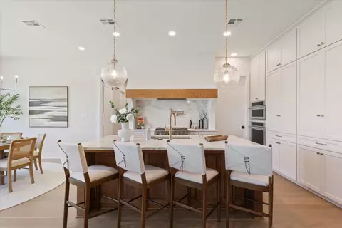 Kitchen - 931 Fawn Dr, Mcgregor, TX 76657 photo 1 of 6
