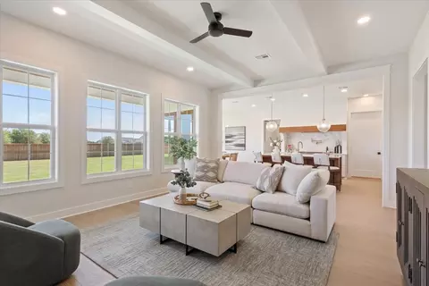 Living - 931 Fawn Dr, Mcgregor, TX 76657 photo 4 of 4