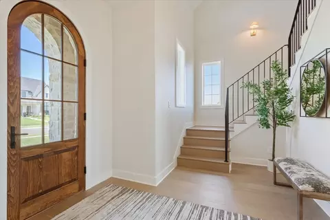 Entry Way - 931 Fawn Dr, Mcgregor, TX 76657 photo 1 of 3