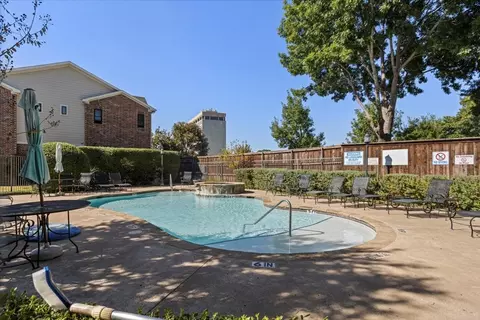6113 Portrush Dr, Fort Worth, TX 76116