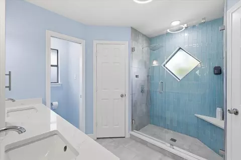 Bath - 642 Eagle Dr, Coppell, TX 75019 photo 1 of 5