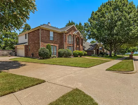 9301 Nottingham Ct, Rowlett, TX 75088