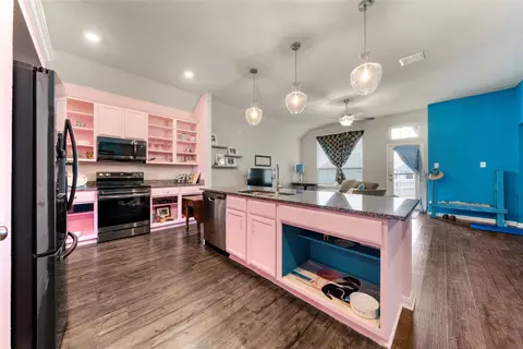 Kitchen - 10205 Omni Dr, Waco, TX 76708 photo 1 of 2