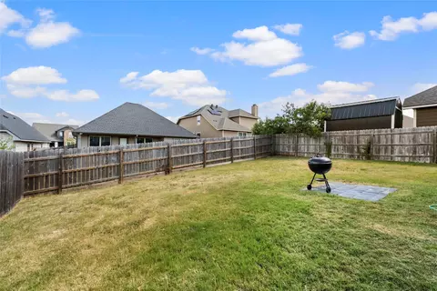 Exterior - 10205 Omni Dr, Waco, TX 76708 photo 2 of 3