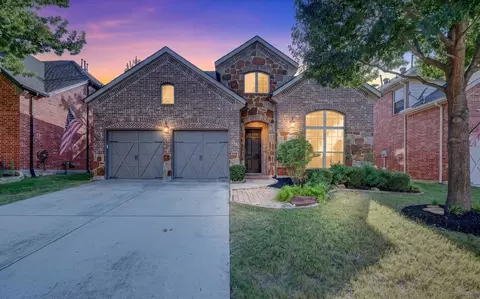 8417 Bayberry Ave, Lantana, TX 76226