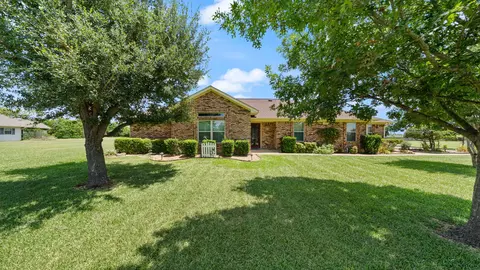 5900 Priscilla Ln, Kaufman, TX 75142