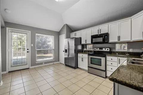 10104 Bunting Dr, Waco, TX 76708 photo 8