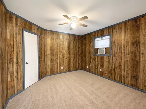 Bedroom - 1980 Apache Rd, Quinlan, TX 75474 photo 2 of 2