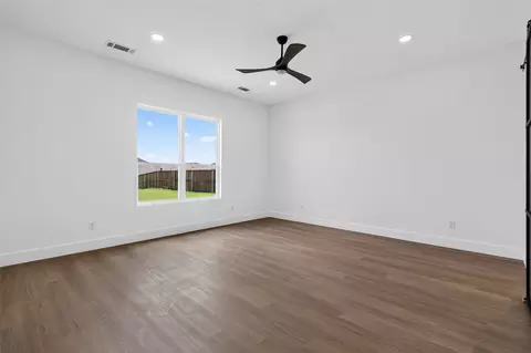 1010 Devonshire Dr N, Forney, TX 75126 photo 15