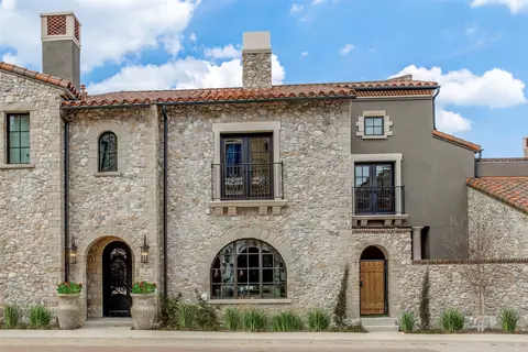 74 Cortes Dr, Westlake, TX 76262