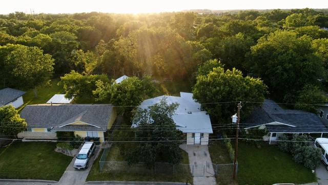 1060 Gardner Rd, Austin, TX 78721