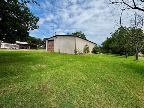 1438 Hurst Rd, Axtell, TX 76624