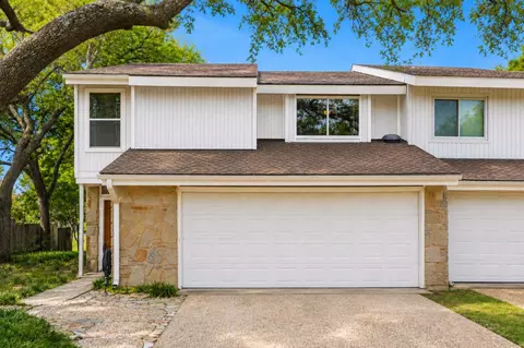 2920 Shady Lake Cir, Carrollton, TX 75006