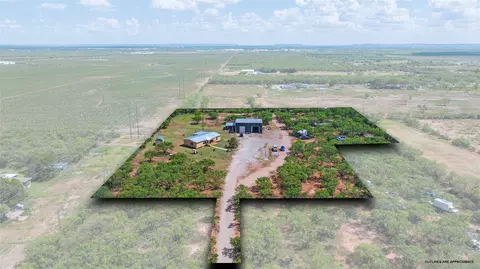 7167 Spinks Rd, Abilene, TX 79603