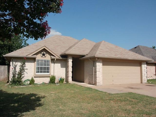6308 S Chesterfield Dr, Fort Worth, TX 76179