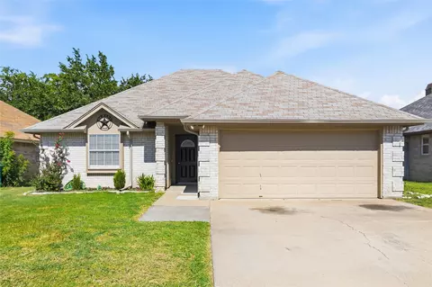 6308 S Chesterfield Dr, Fort Worth, TX 76179