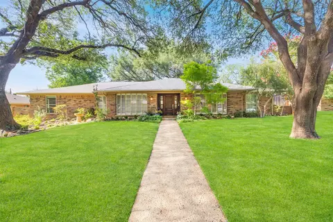 4253 Royal Ridge Dr, Dallas, TX 75229