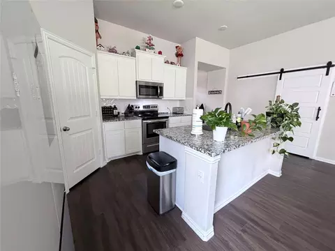 505 Smith Rd, Springtown, TX 76082 photo 4