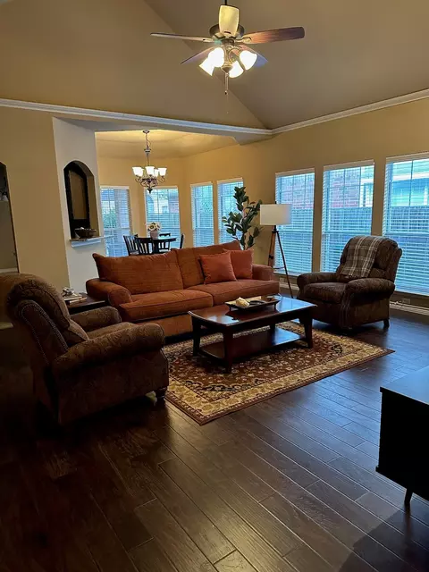 4621 Angelina Way, Fort Worth, TX 76137