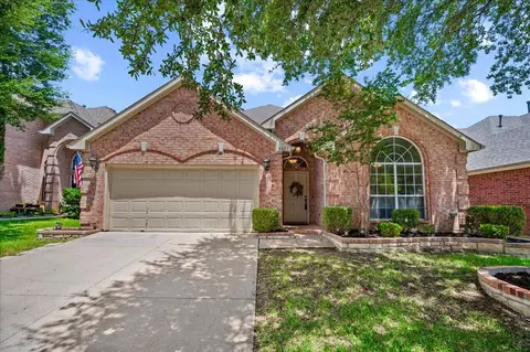 4621 Angelina Way, Fort Worth, TX 76137