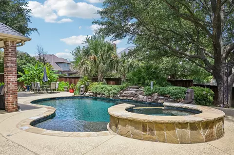 812 White Buffalo Ln, Heath, TX 75032