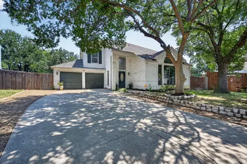519 Fox Creek Ct, Denton, TX 76209