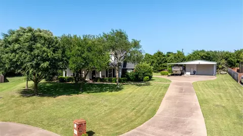 4020 Zachs Ct, Midlothian, TX 76065
