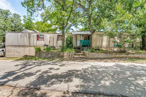 73 Live Oak St, Alvarado, TX 76009