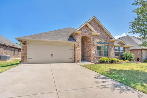 216 Ovaletta Dr, Justin, TX 76247