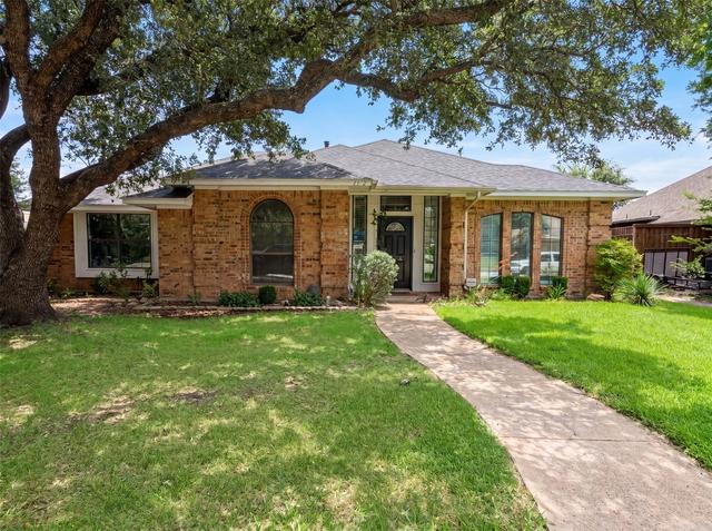 6712 Coach House Ln, Plano, TX 75023