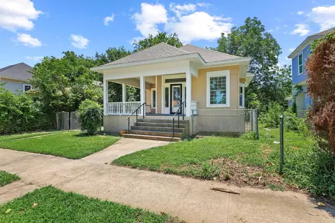 614 W Owing St, Denison, TX 75020