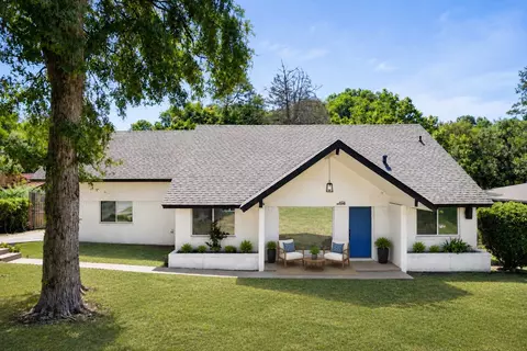 4106 Boulder Dr, Dallas, TX 75233