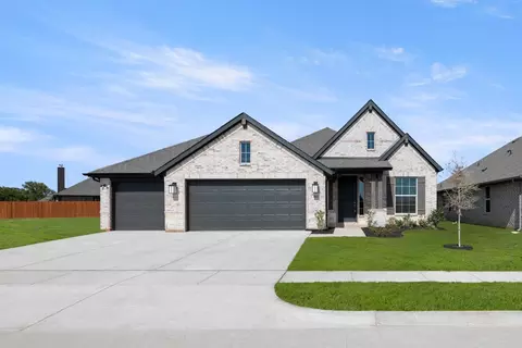 461 Carnero Dr, Granbury, TX 76048