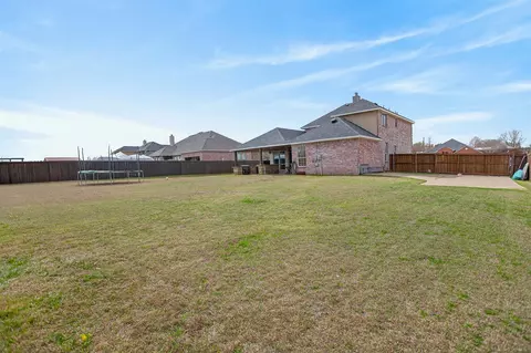 Exterior - 513 Timberside, Terrell, TX 75161 photo 3 of 3
