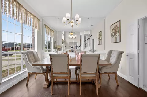 Dining - 513 Timberside, Terrell, TX 75161 photo 1 of 2